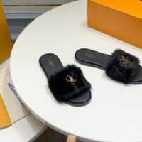 Louis vuitton fur slippers – Replica