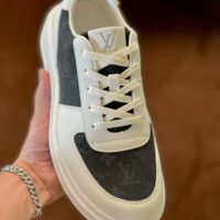 Louis vuitton sneakers – Replica