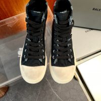 Balenciaga – Replica