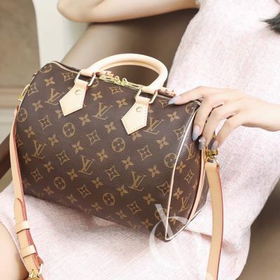 LV Speedy 25 – Replica