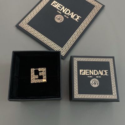 Fendace – Replica