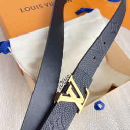 Louis Vuitton – Replica