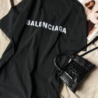 Balenciaga – Replica