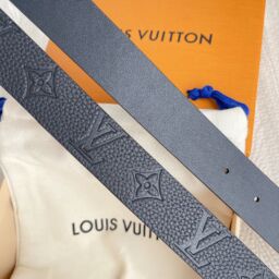 Louis Vuitton – Replica