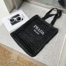 Prada – Replica