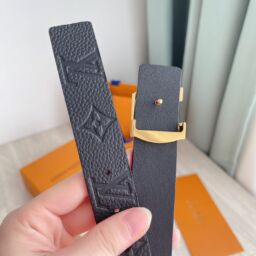 Louis Vuitton – Replica