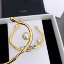 C Circle Single Bead Stud Earrings – Replica