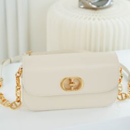 30 Montaigne Dior Bag – Replica