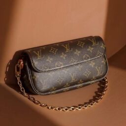 LV Wallet on Chain Ivy Bag – Replica