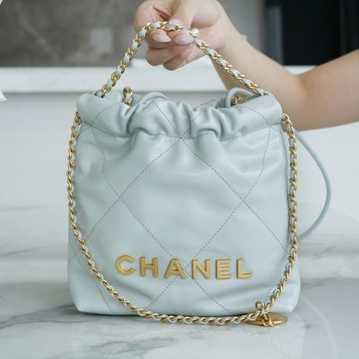 Chanel 22 Mini Bag – Replica