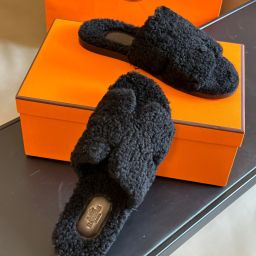 Hermes Slippers – Replica