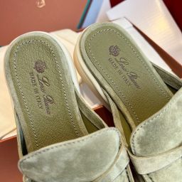 Loro Piana Charms Walk Suede Slippers – Replica